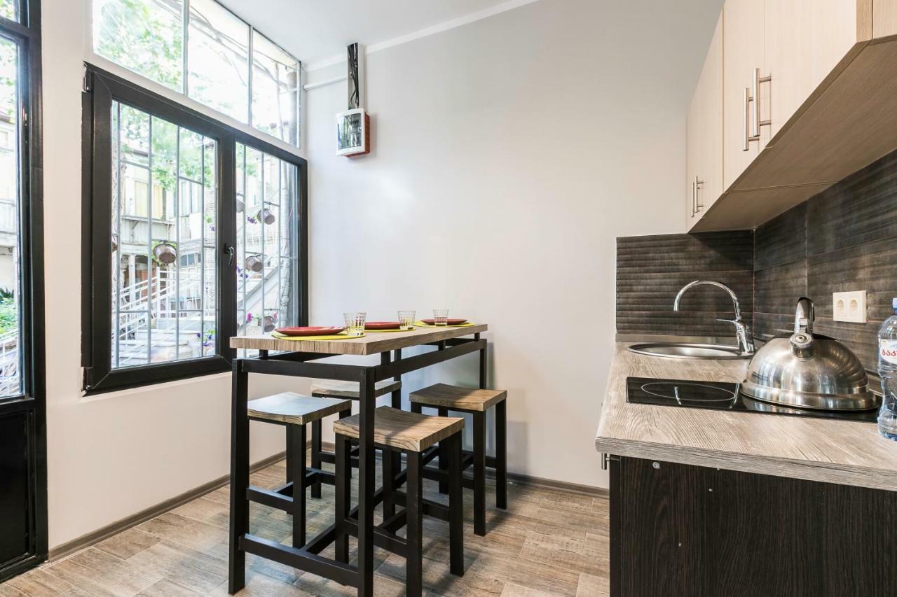 Apartamento Tbilisisi Exterior foto
